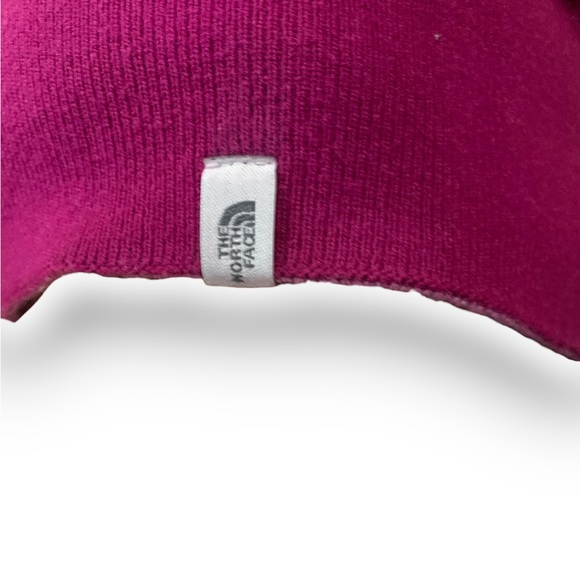 The North Face Reversible Pink / Purple Beanie - Picture 4 of 7